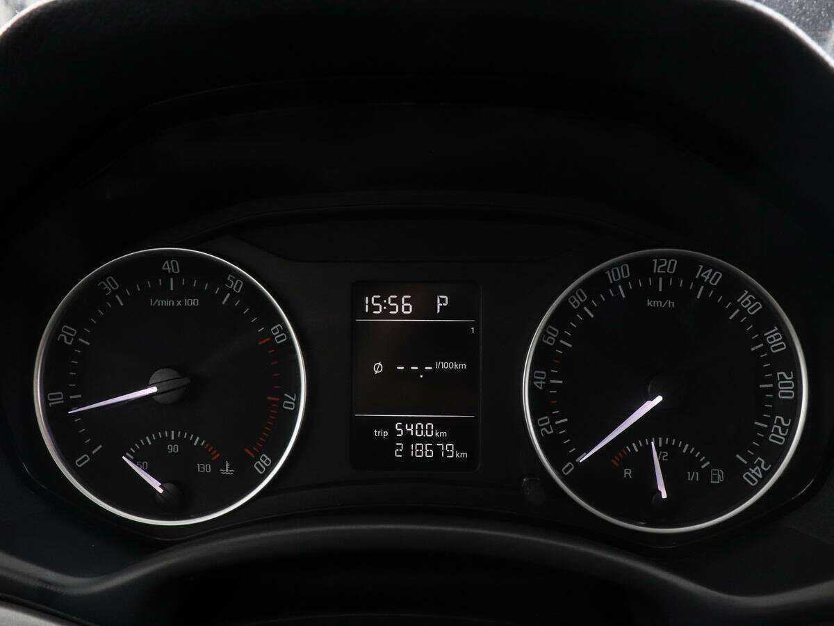 Купить Skoda Octavia с пробегом. Фото: #9