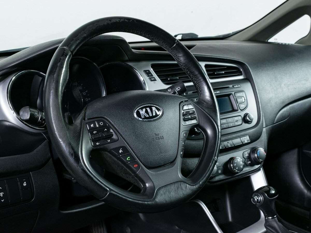 Купить Kia Ceed с пробегом. Фото: #13