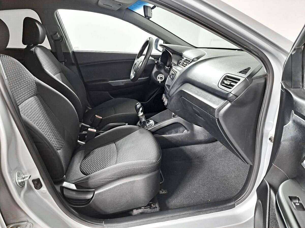 Купить Kia Rio с пробегом. Фото: #8