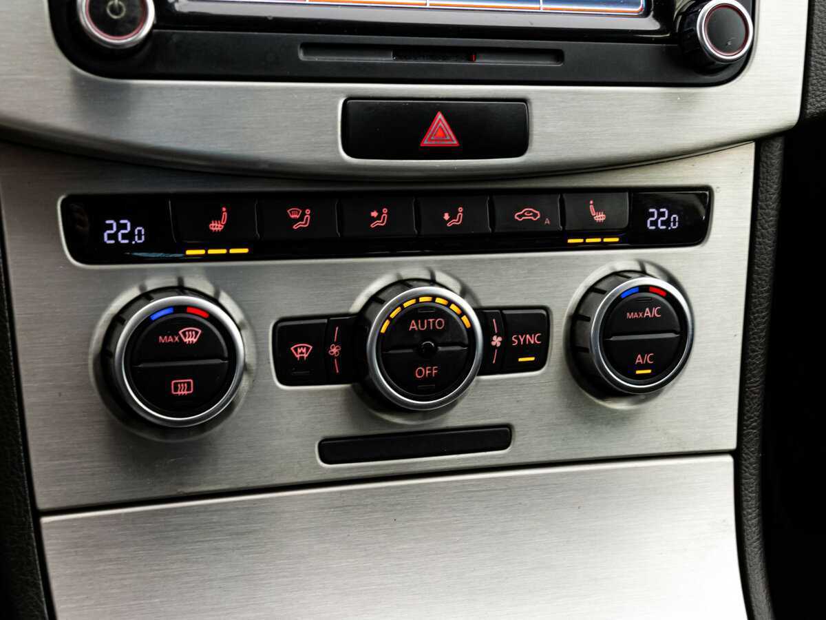 Купить Volkswagen Passat с пробегом. Фото: #13