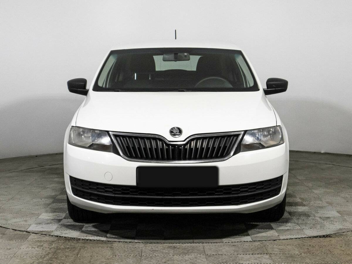 Купить Skoda Rapid с пробегом. Фото: #1
