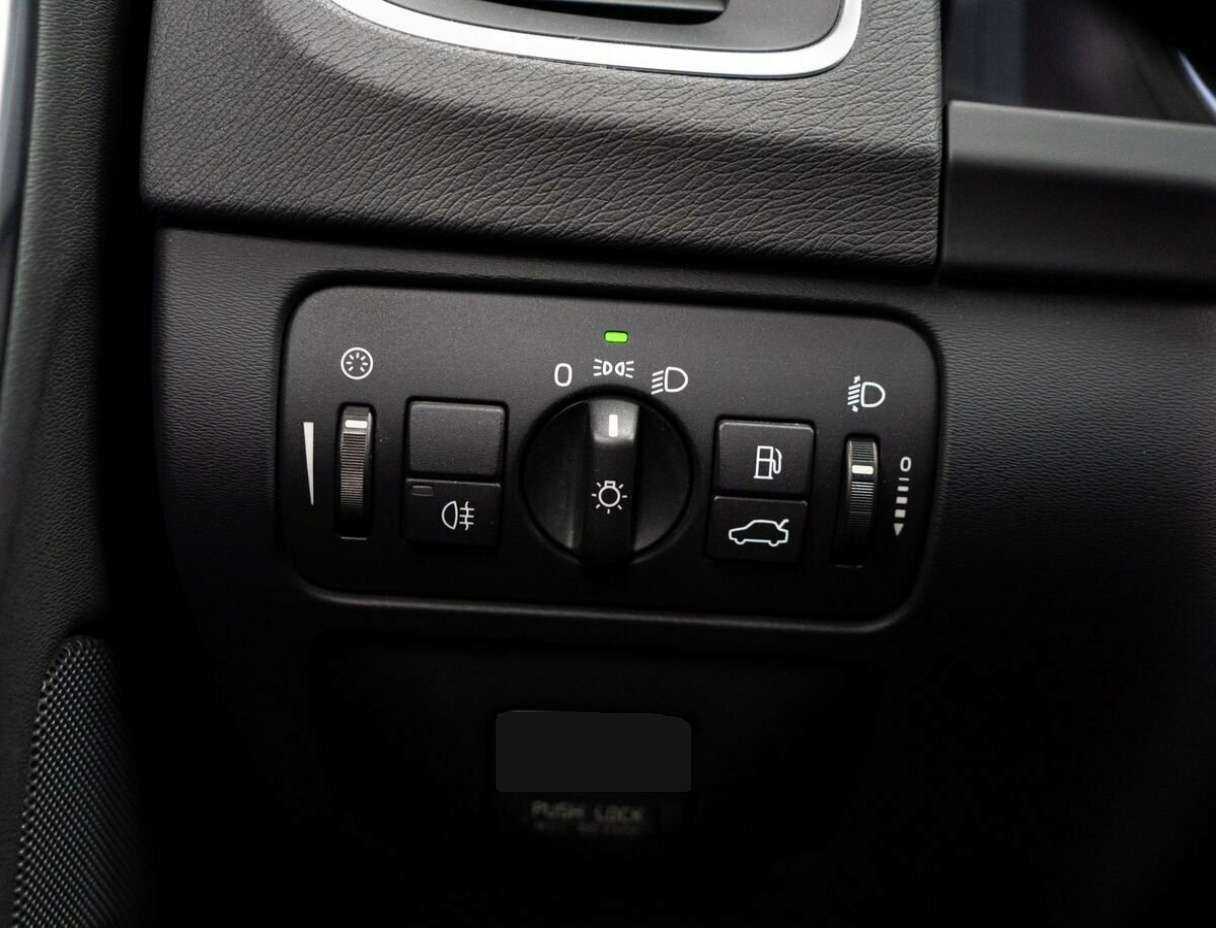 Купить Volvo S60 с пробегом. Фото: #14