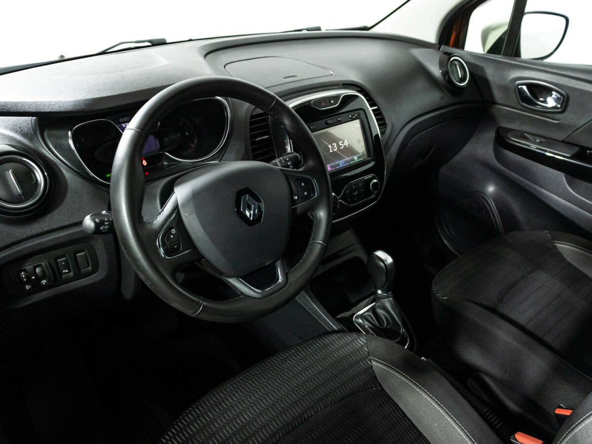 Купить Renault Kaptur с пробегом. Фото: #10