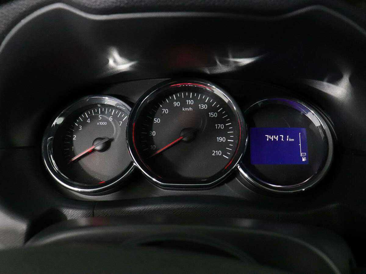 Купить Nissan Terrano с пробегом. Фото: #9