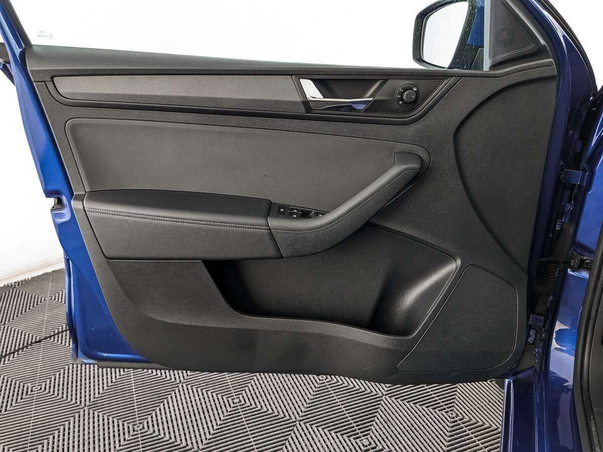 Купить Skoda Rapid с пробегом. Фото: #14