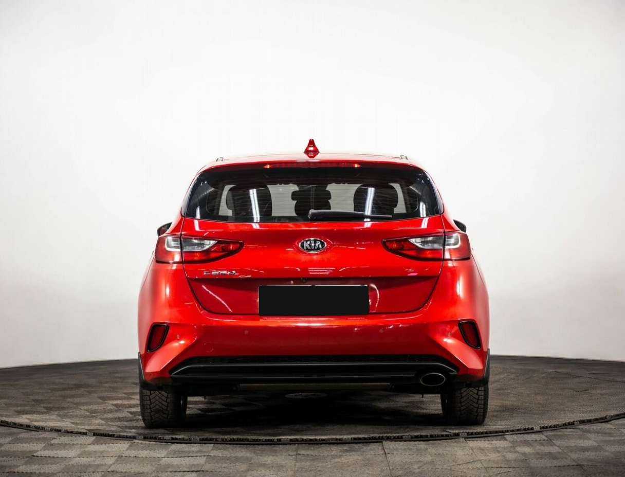 Купить Kia Ceed с пробегом. Фото: #4
