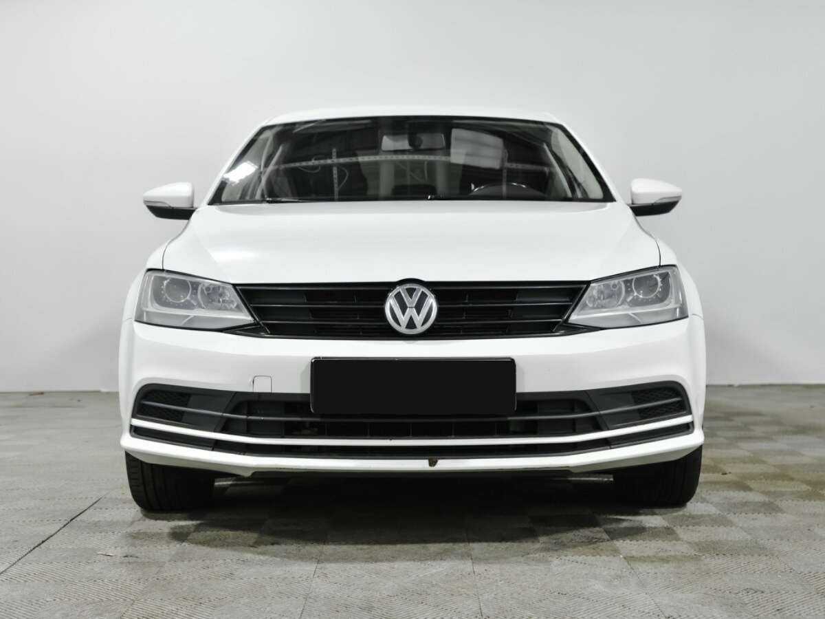 Купить Volkswagen Jetta с пробегом. Фото: #1