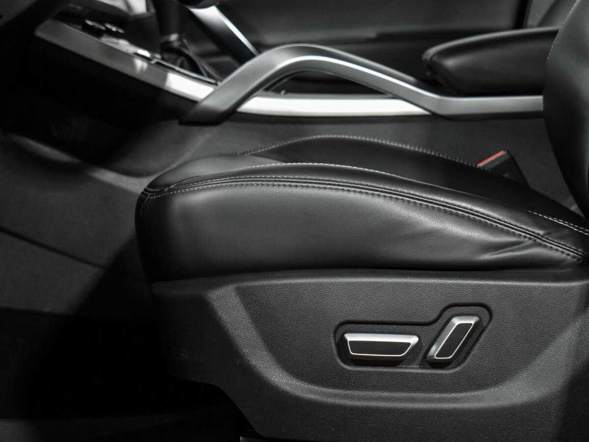 Купить Geely Atlas с пробегом. Фото: #10