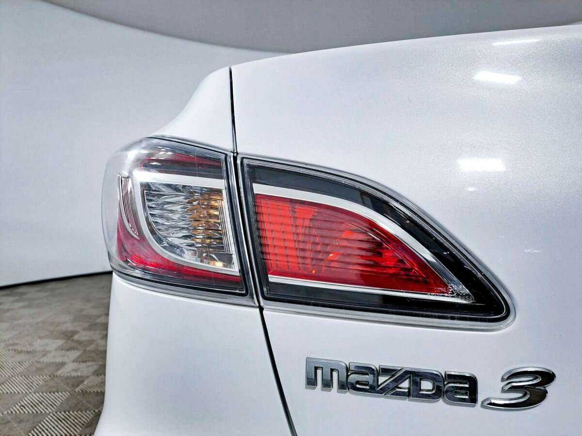 Купить Mazda 3 с пробегом. Фото: #9