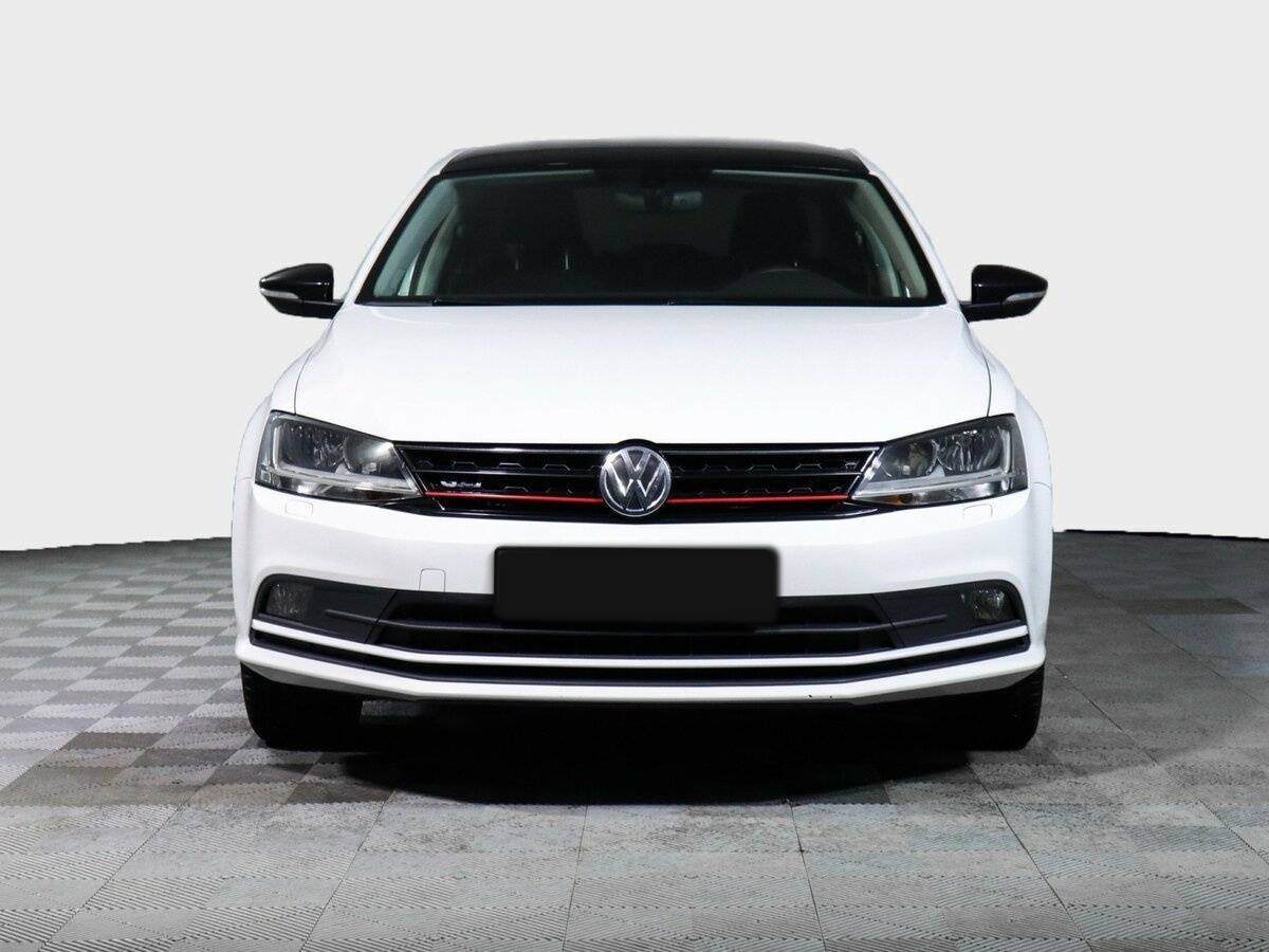 Купить Volkswagen Jetta с пробегом. Фото: #1
