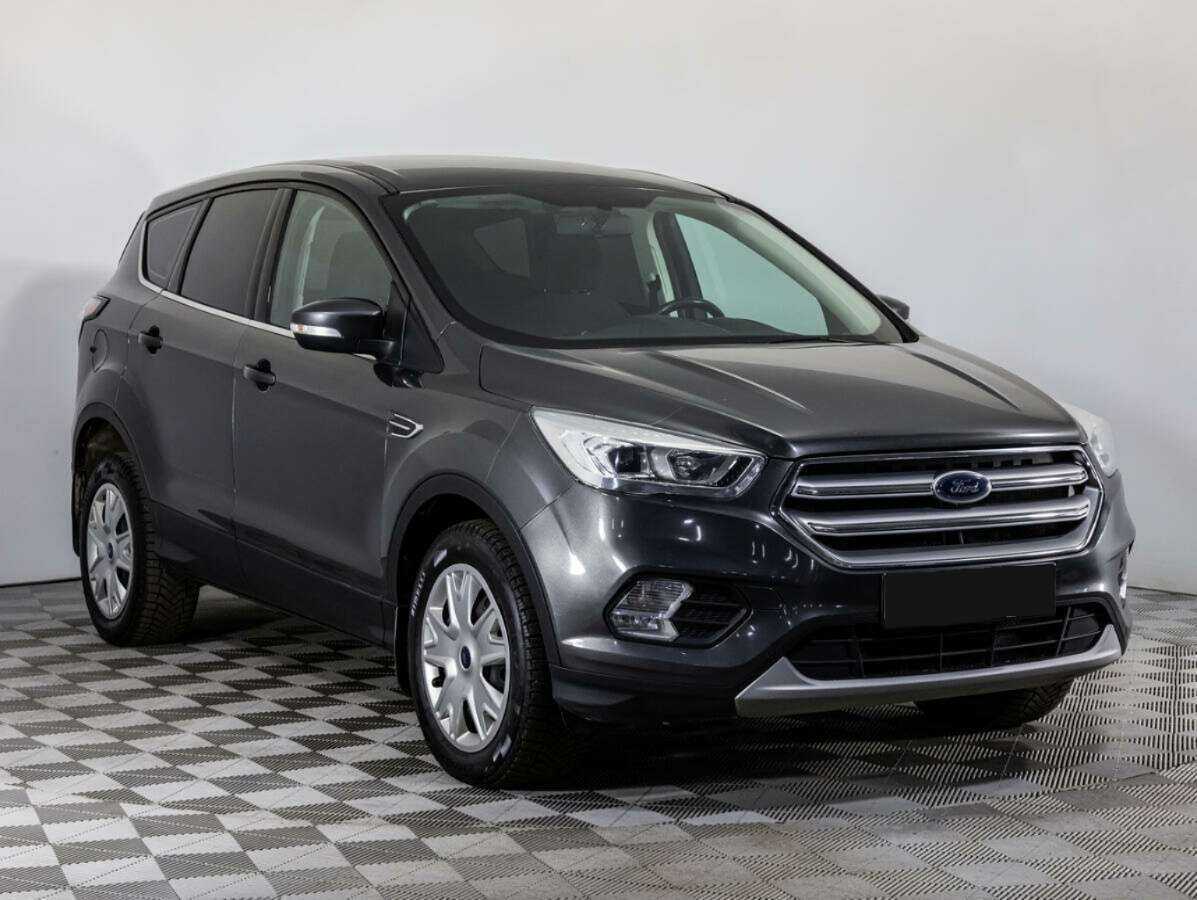 Купить Ford Kuga с пробегом. Фото: #2
