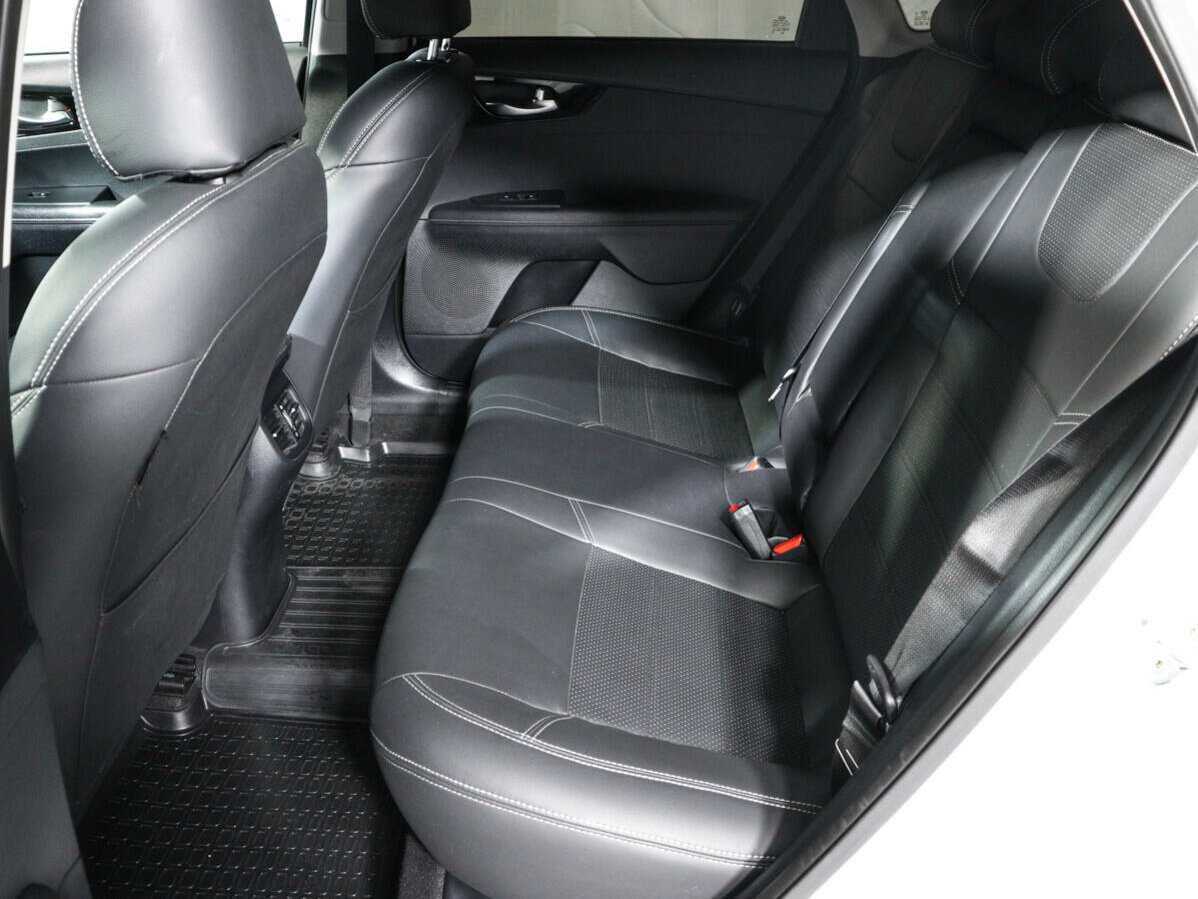 Купить Kia Cerato с пробегом. Фото: #9