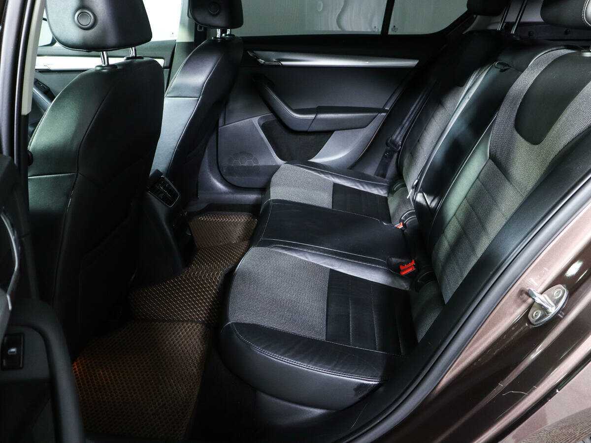 Купить Skoda Octavia с пробегом. Фото: #7