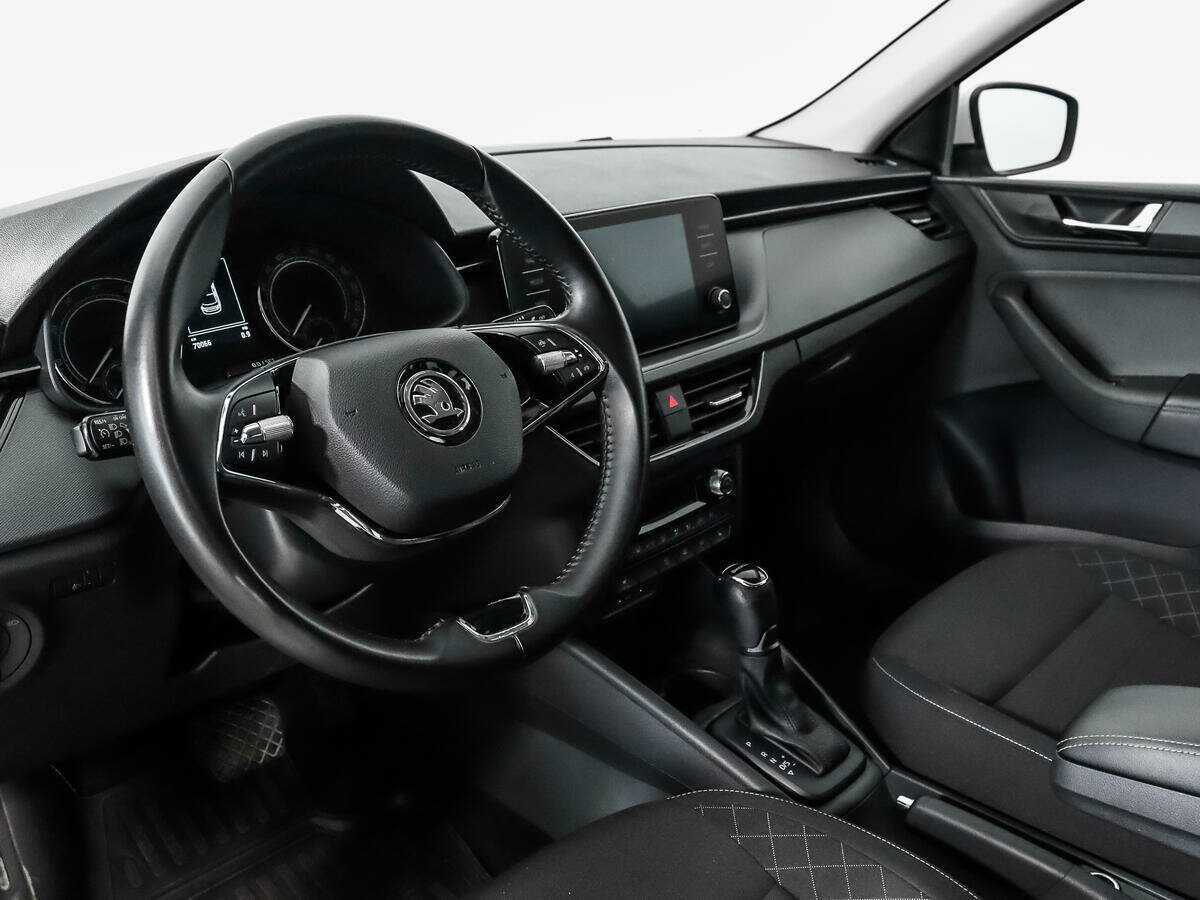 Купить Skoda Rapid с пробегом. Фото: #8