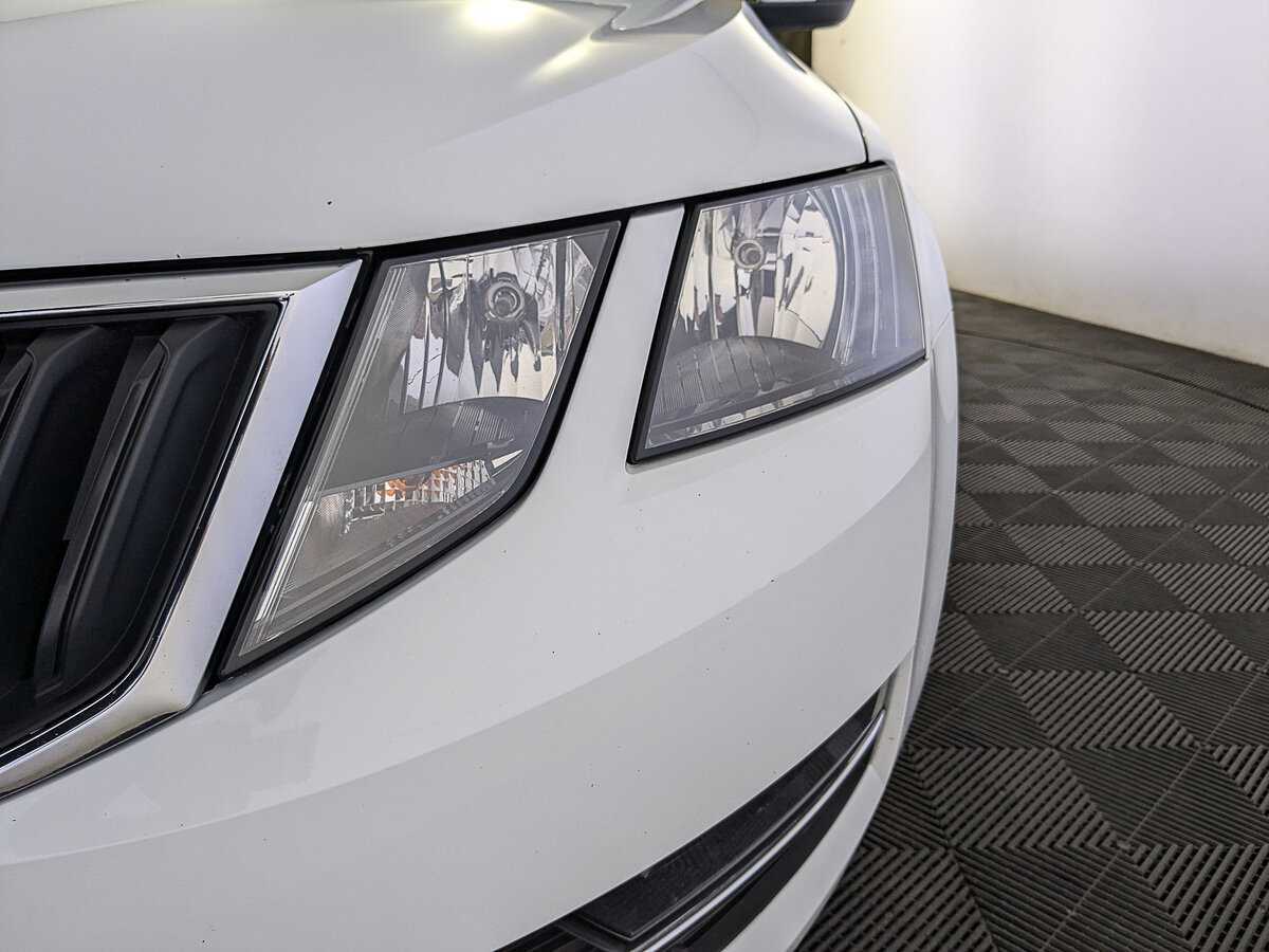 Купить Skoda Octavia с пробегом. Фото: #10