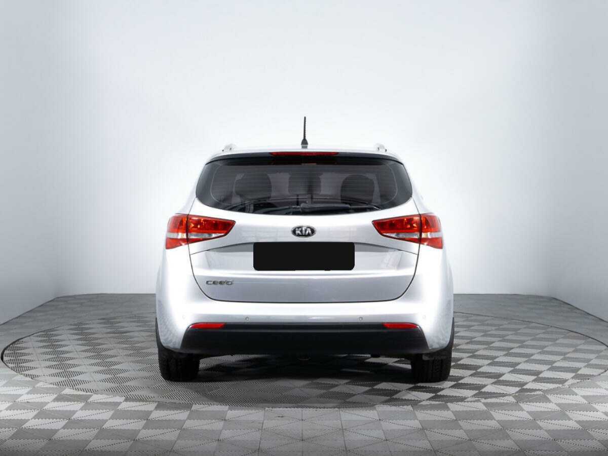 Купить Kia Ceed с пробегом. Фото: #4