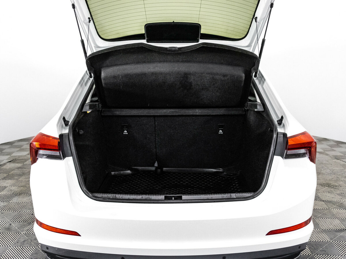 Купить Skoda Rapid с пробегом. Фото: #14