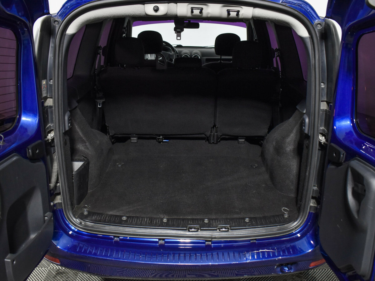 Купить Lada (ВАЗ) Largus с пробегом. Фото: #17