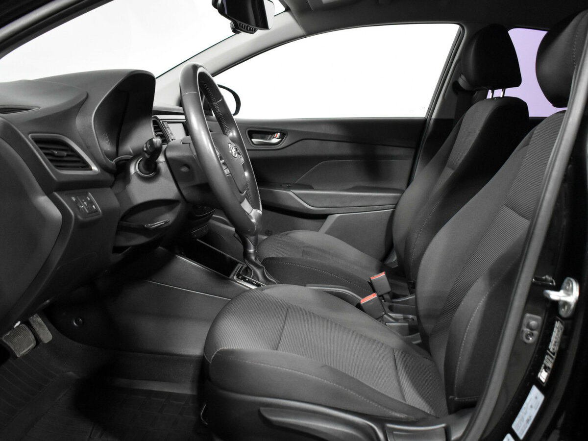 Купить Hyundai Solaris с пробегом. Фото: #9