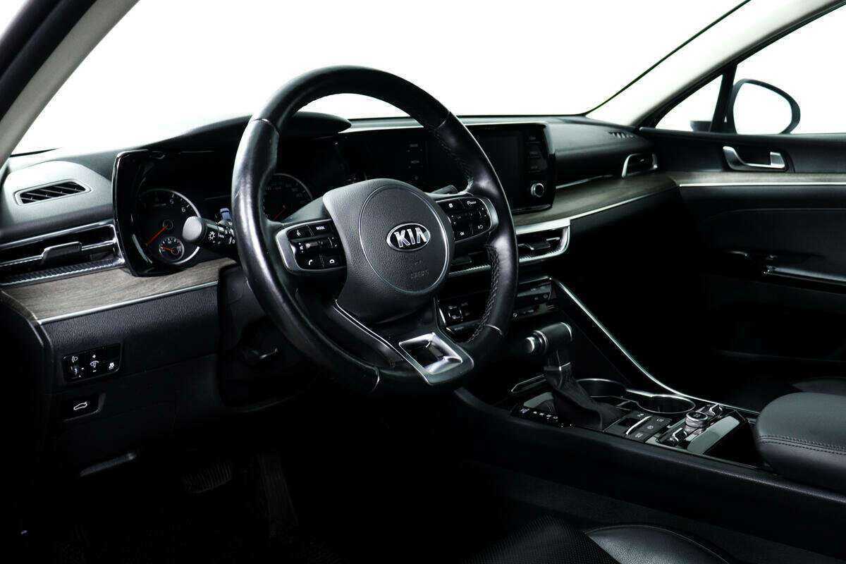 Купить Kia K5 с пробегом. Фото: #12