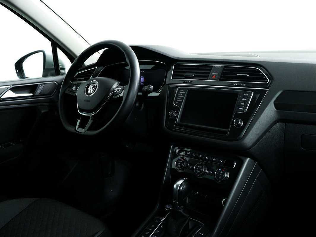 Купить Volkswagen Tiguan с пробегом. Фото: #8