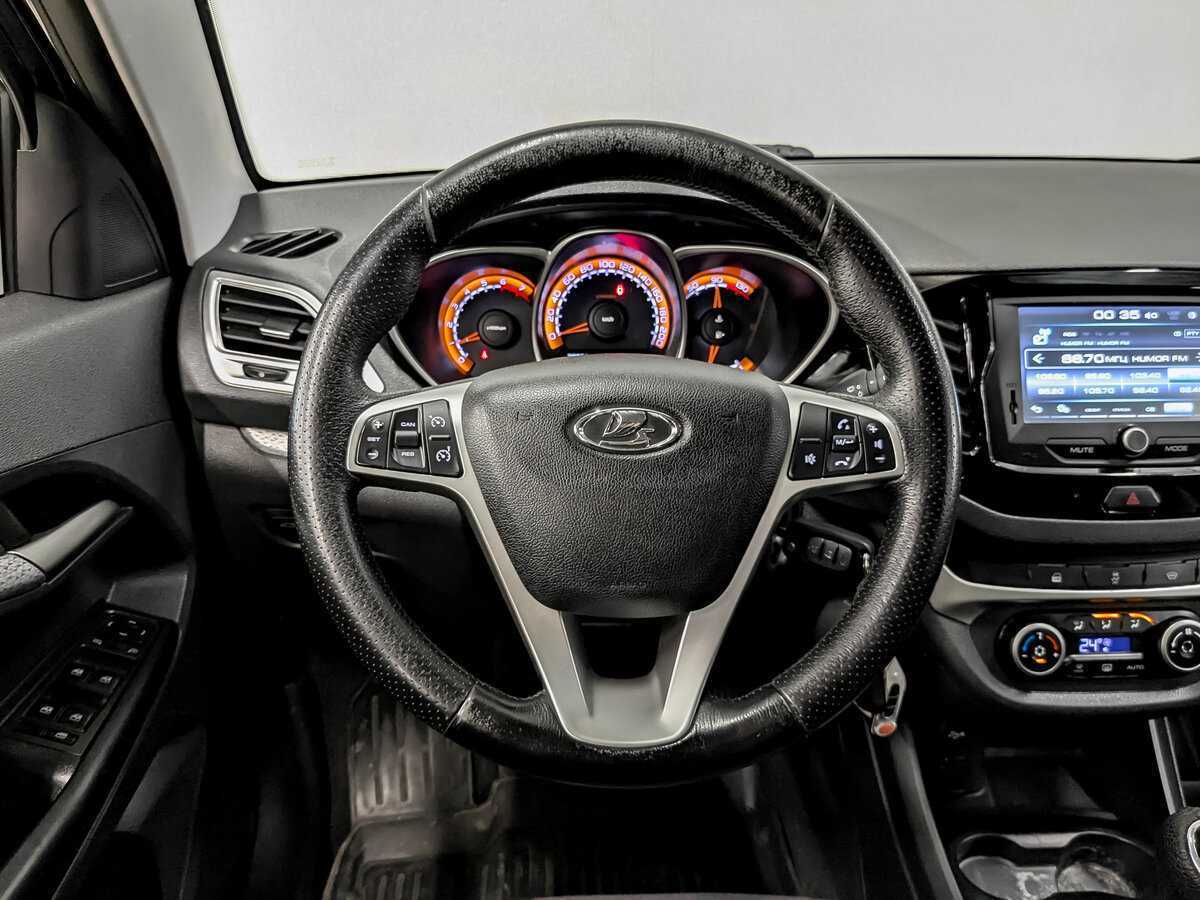 Купить Lada (ВАЗ) Vesta с пробегом. Фото: #20