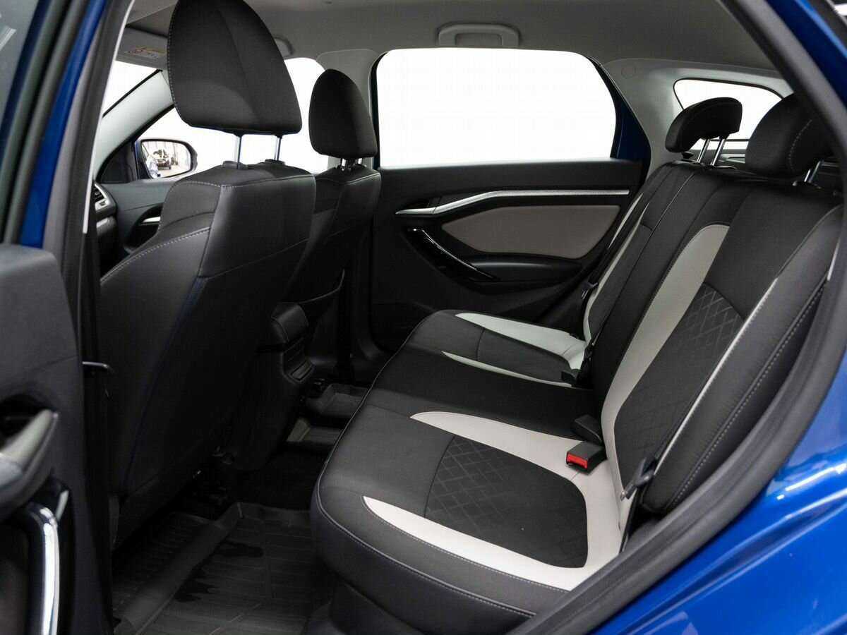 Купить Lada (ВАЗ) Vesta с пробегом. Фото: #9