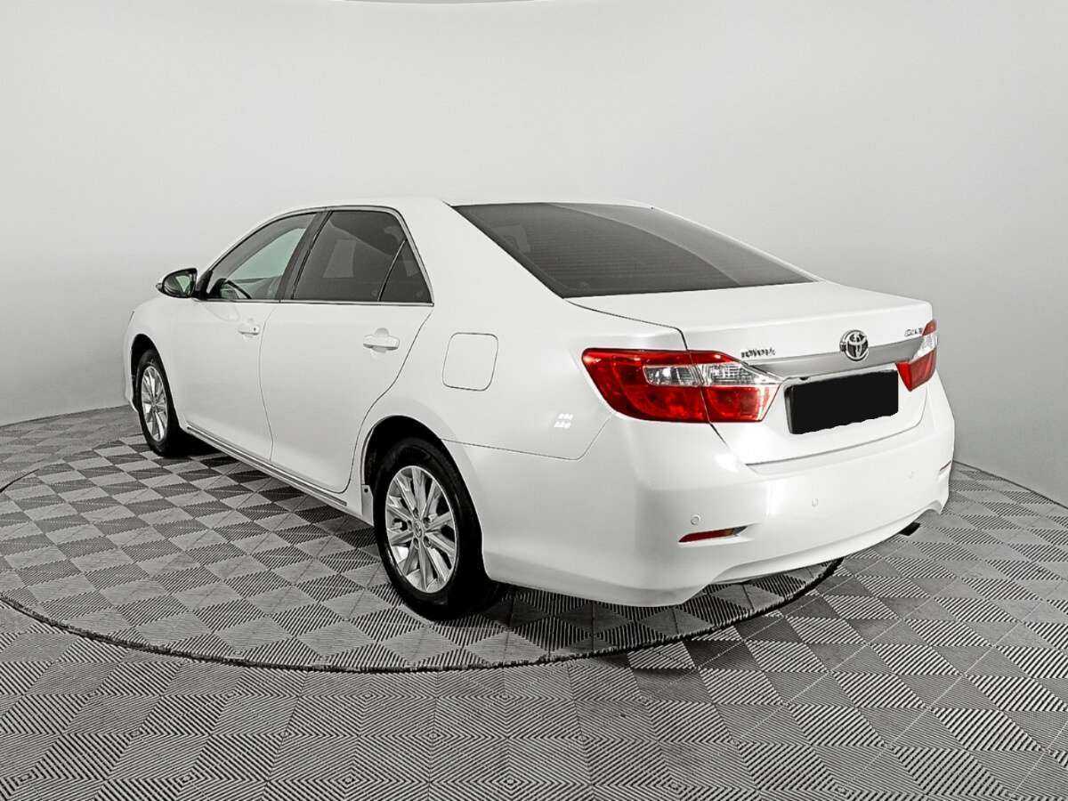 Купить Toyota Camry с пробегом. Фото: #6