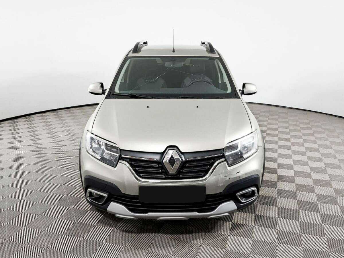 Купить Renault Sandero с пробегом. Фото: #1