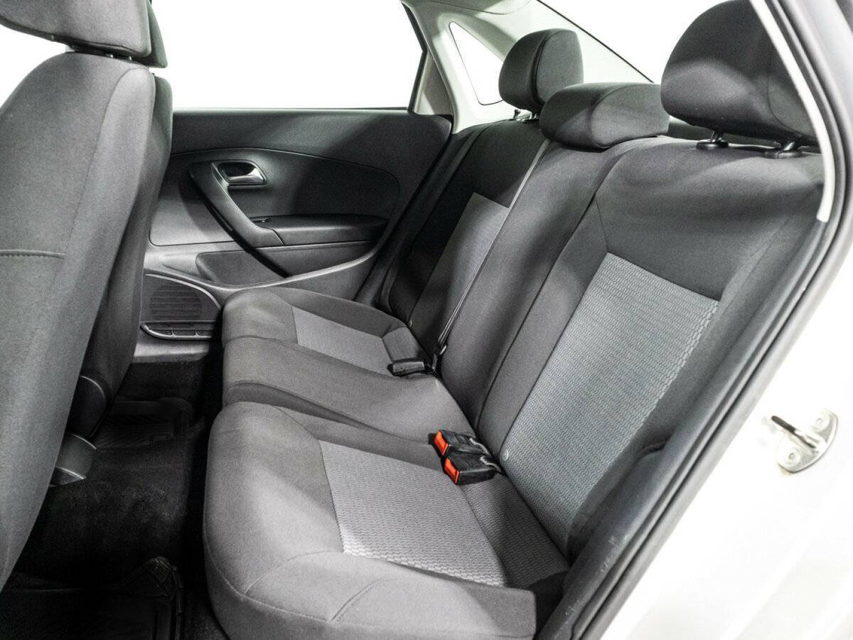 Купить Volkswagen Polo с пробегом. Фото: #9