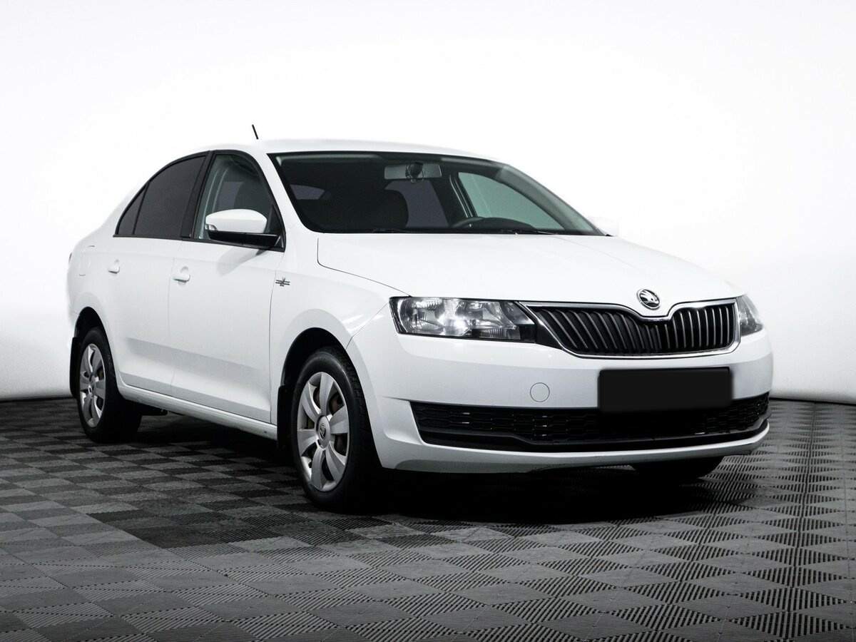 Купить Skoda Rapid с пробегом. Фото: #2