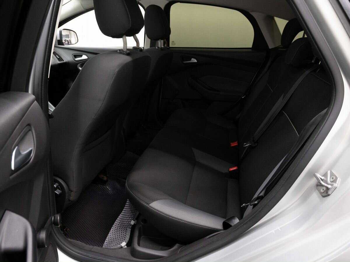 Купить Ford Focus с пробегом. Фото: #9