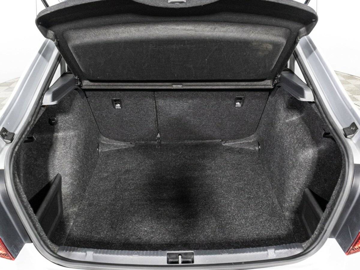 Купить Skoda Rapid с пробегом. Фото: #14