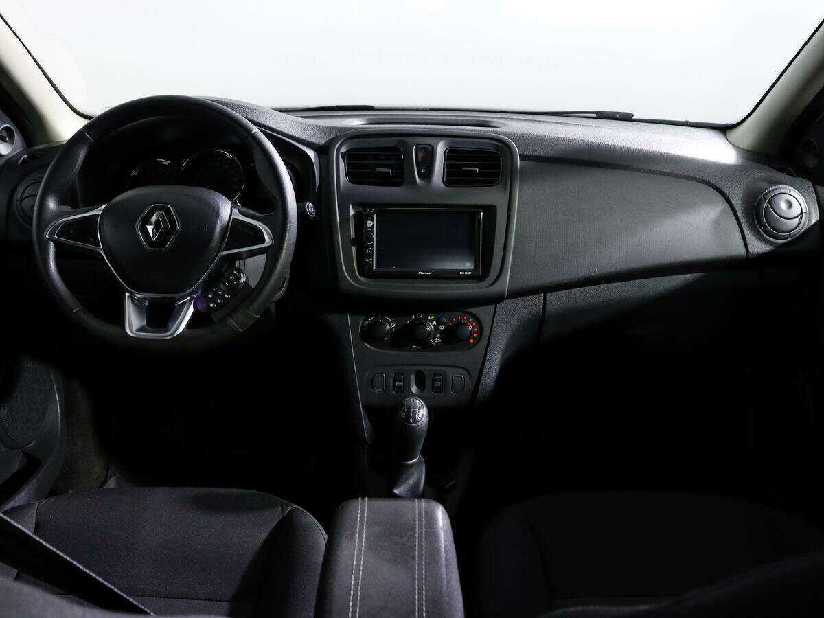 Купить Renault Logan с пробегом. Фото: #11