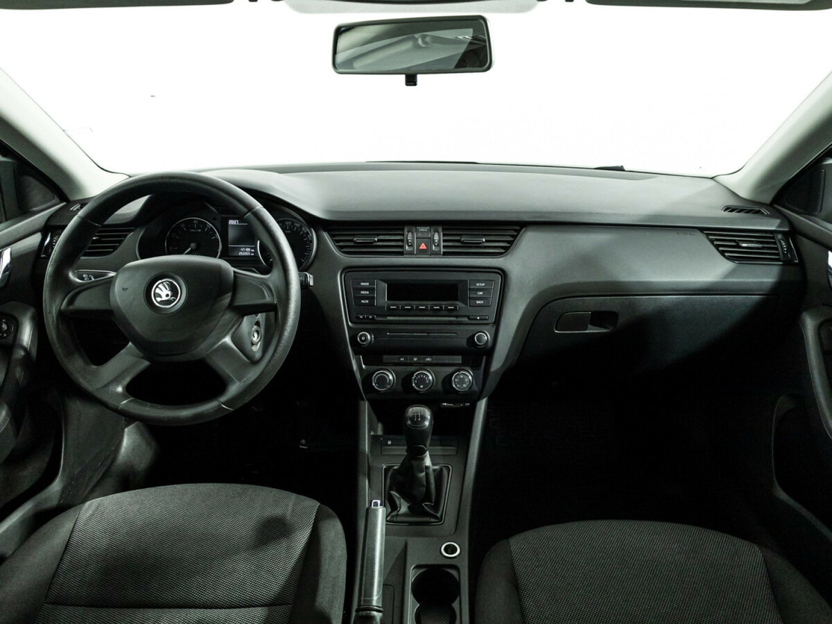 Купить Skoda Octavia с пробегом. Фото: #10