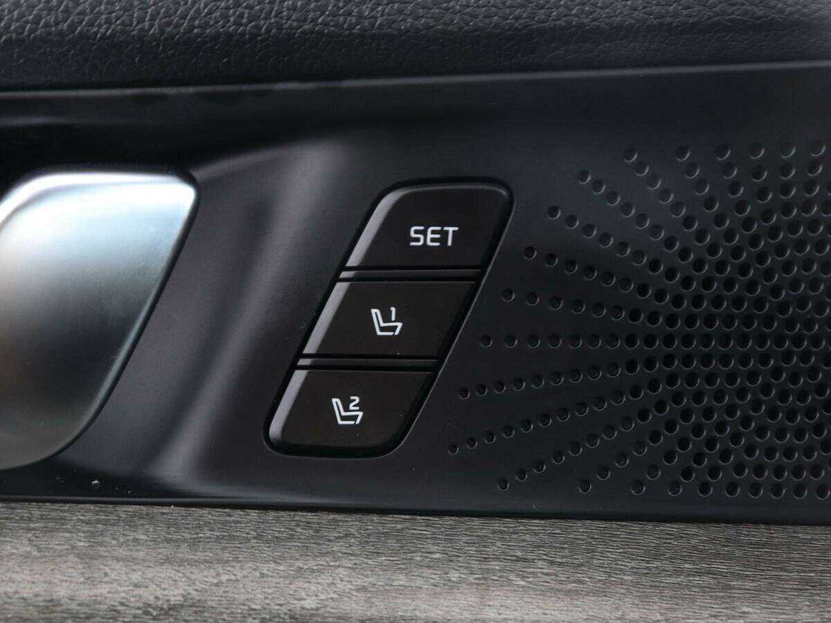 Купить Kia K5 с пробегом. Фото: #15