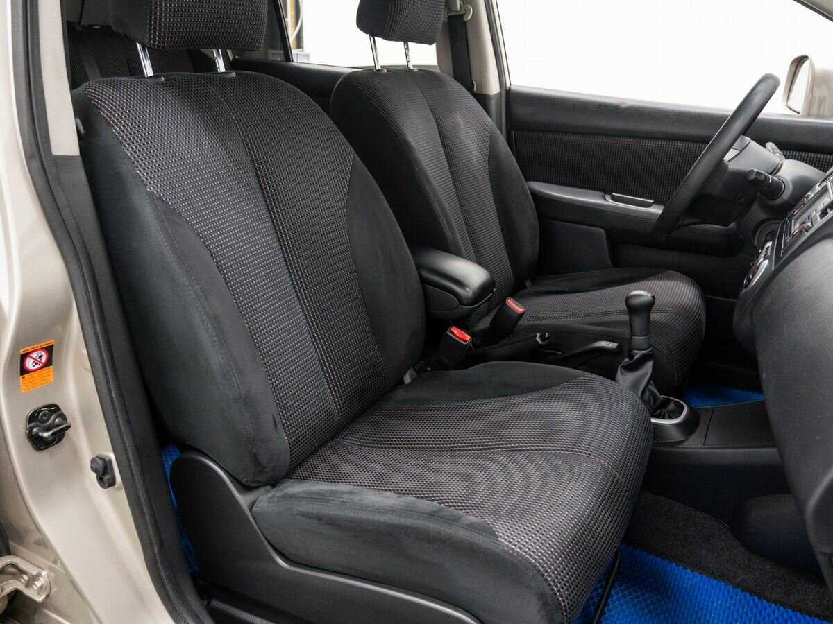 Купить Nissan Tiida с пробегом. Фото: #8