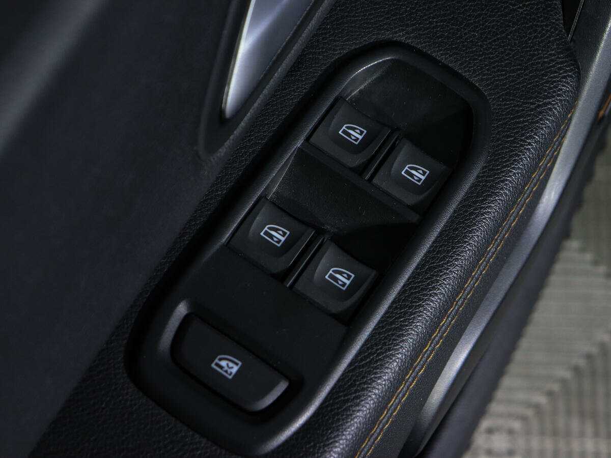 Купить Renault Duster с пробегом. Фото: #14