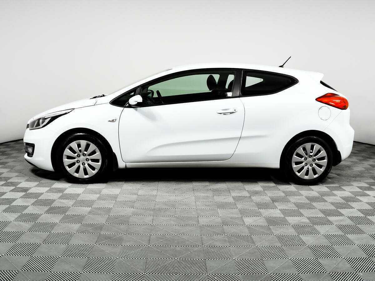 Купить Kia Ceed с пробегом. Фото: #7