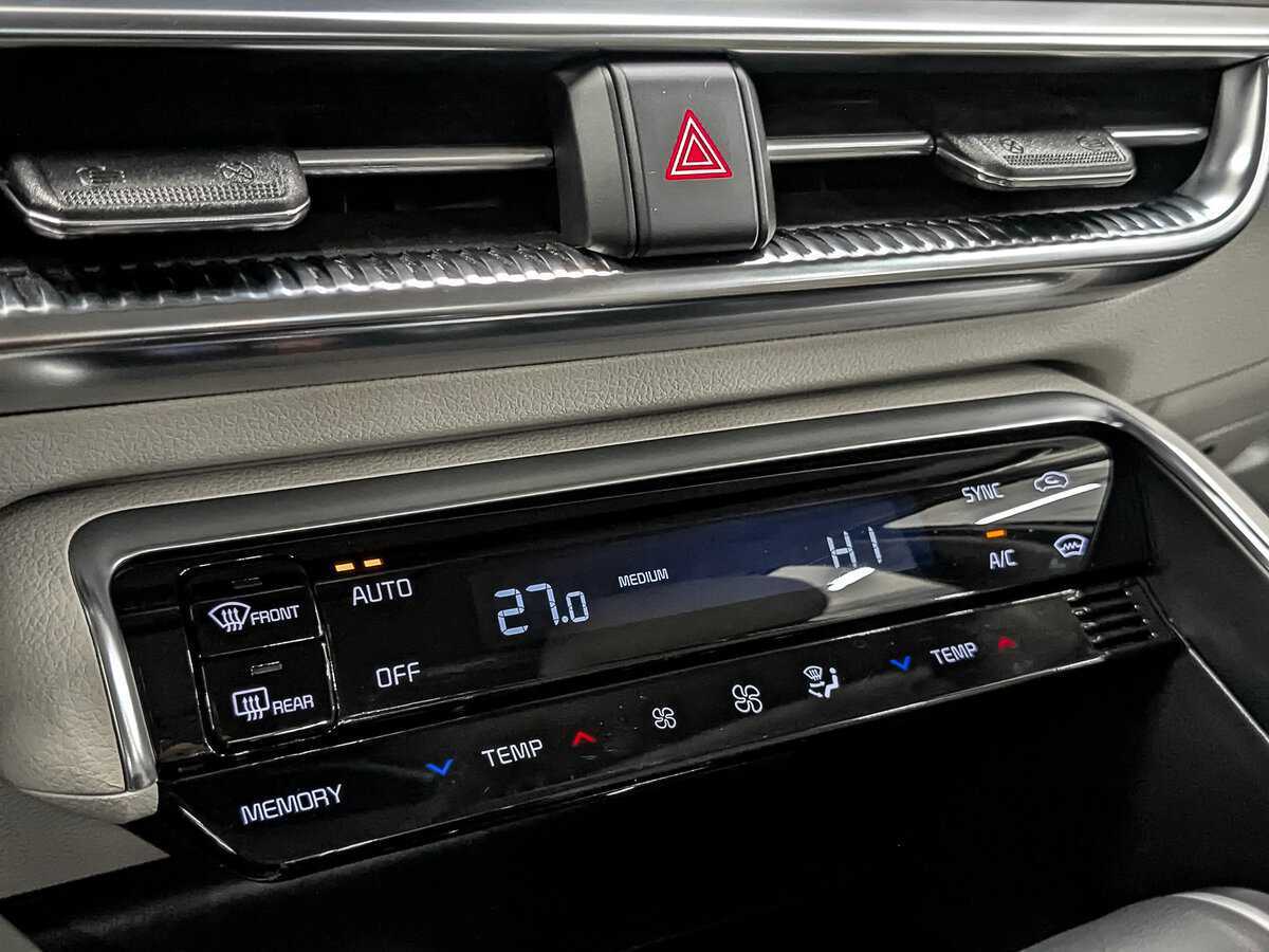 Купить Kia K5 с пробегом. Фото: #19