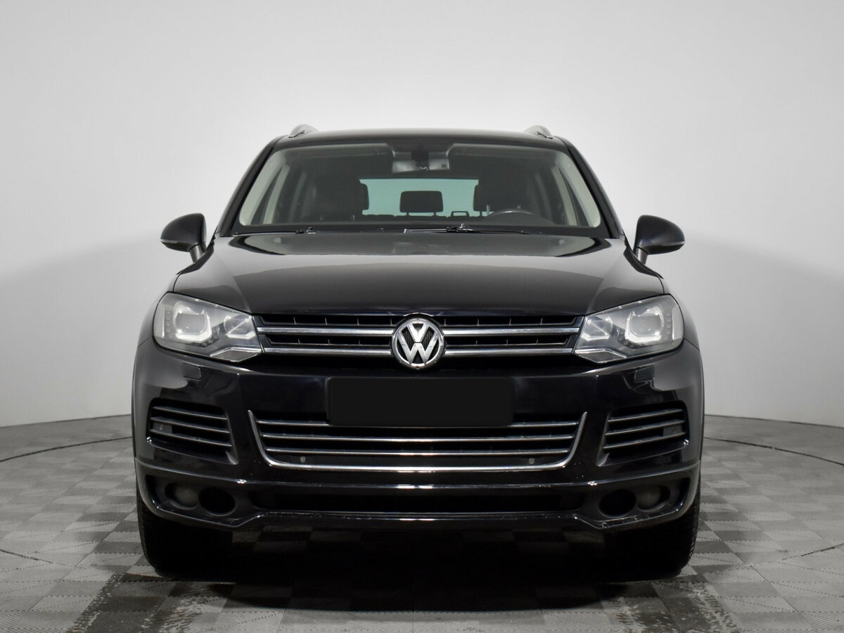 Купить Volkswagen Touareg с пробегом. Фото: #1