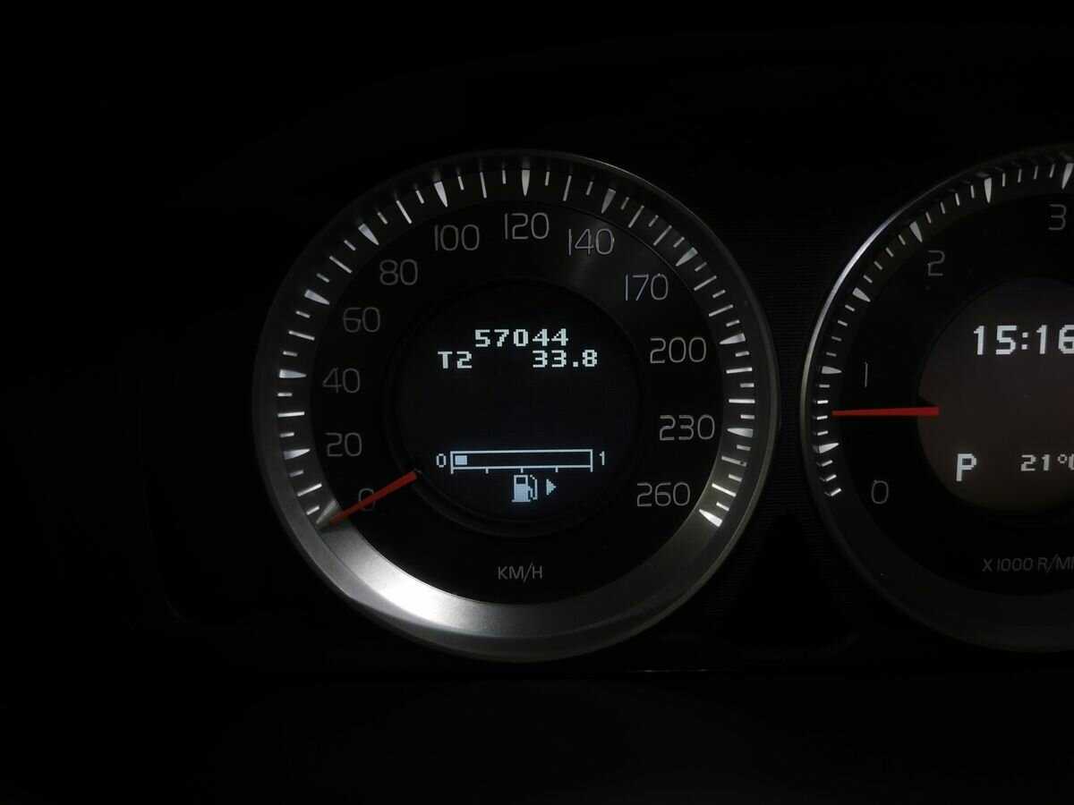 Купить Volvo XC60 с пробегом. Фото: #15