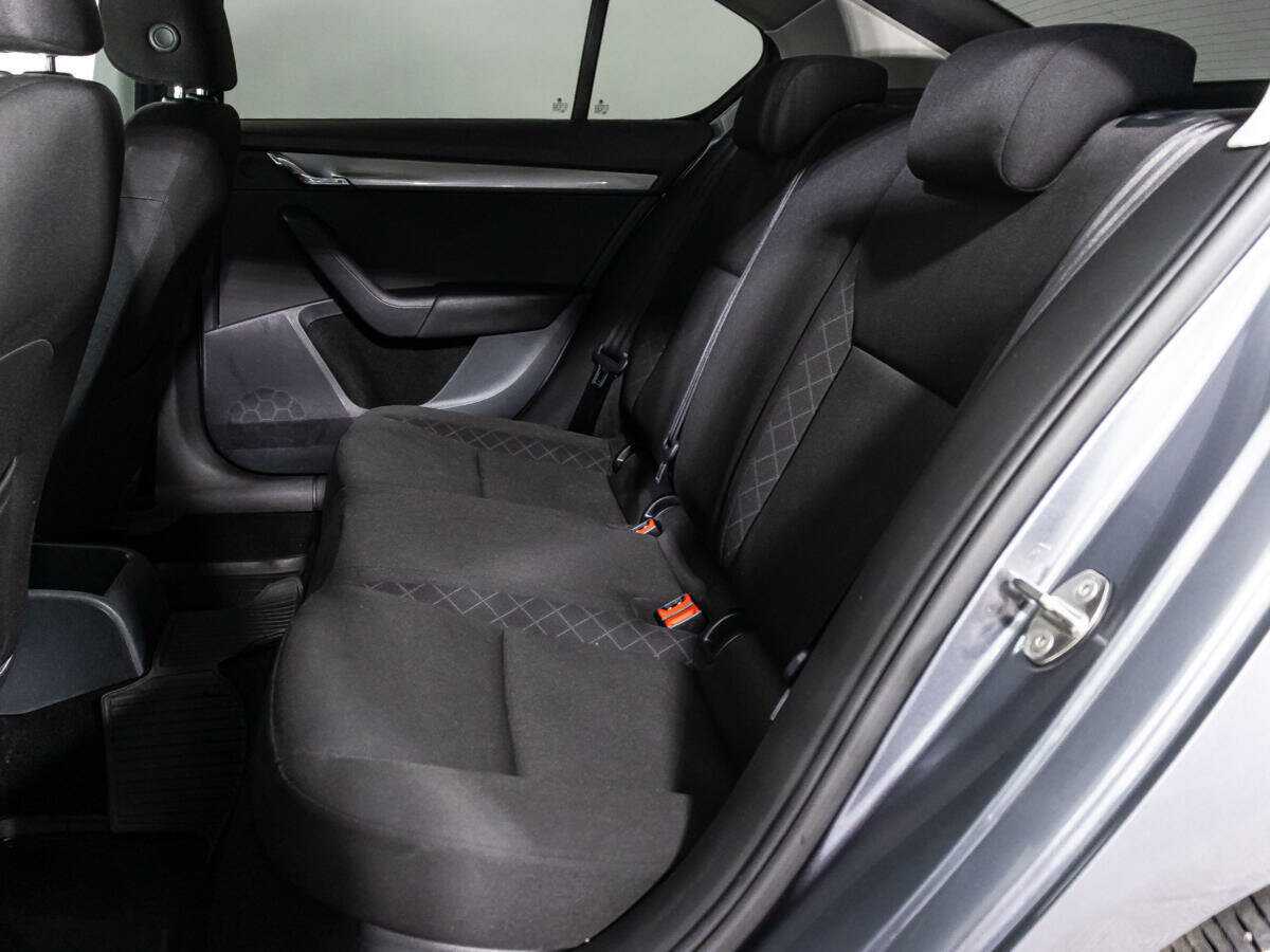 Купить Skoda Octavia с пробегом. Фото: #9