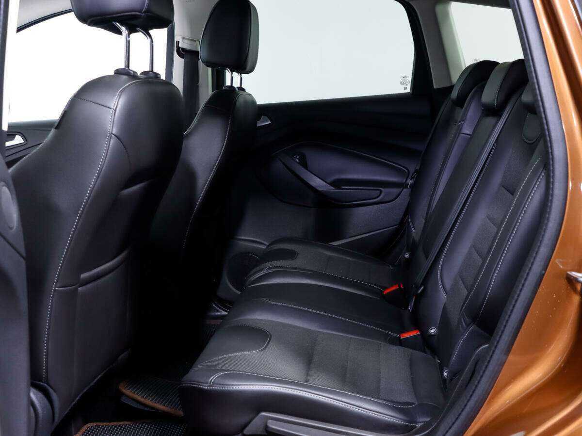 Купить Ford Kuga с пробегом. Фото: #12