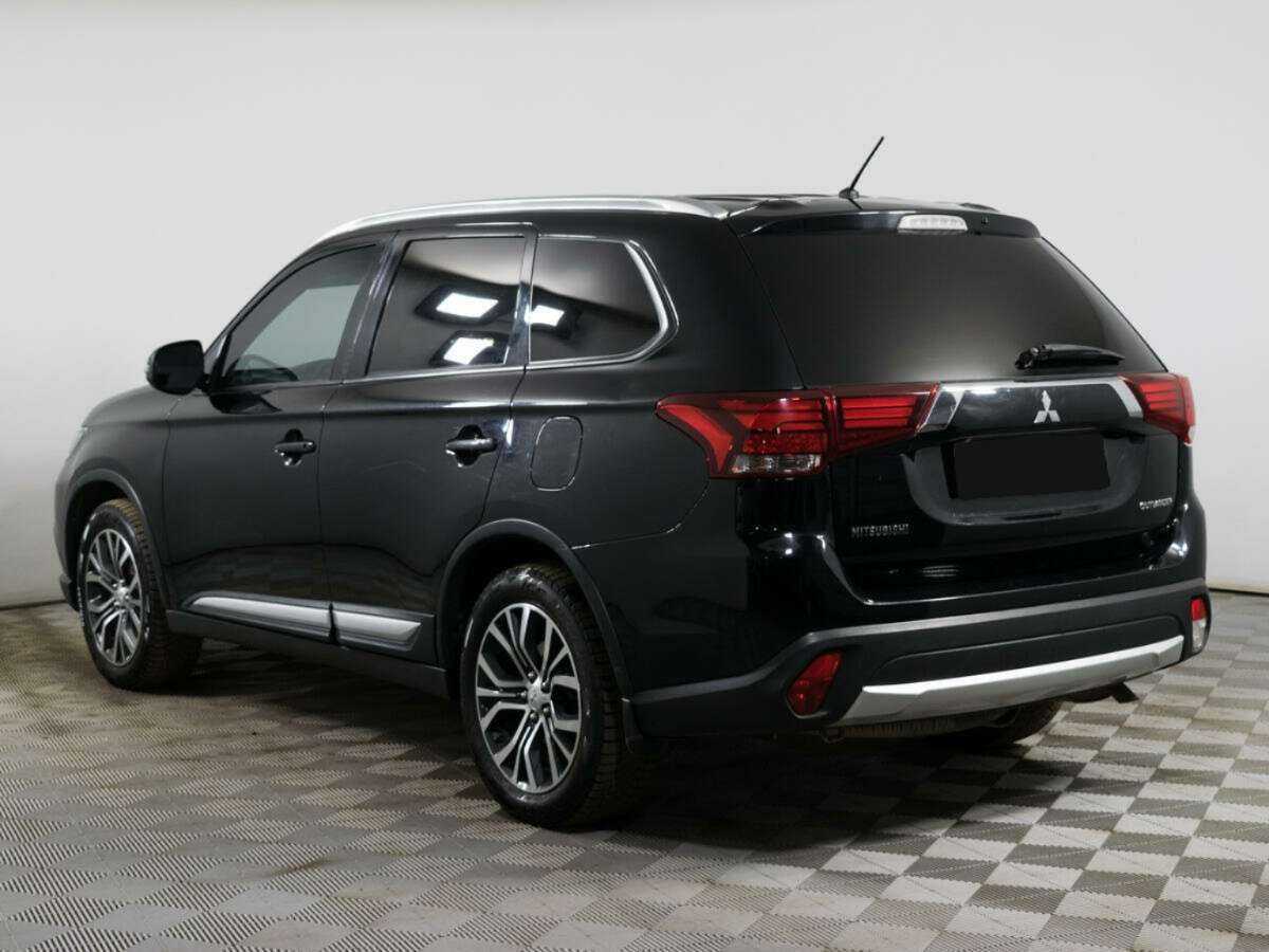 Купить Mitsubishi Outlander с пробегом. Фото: #5