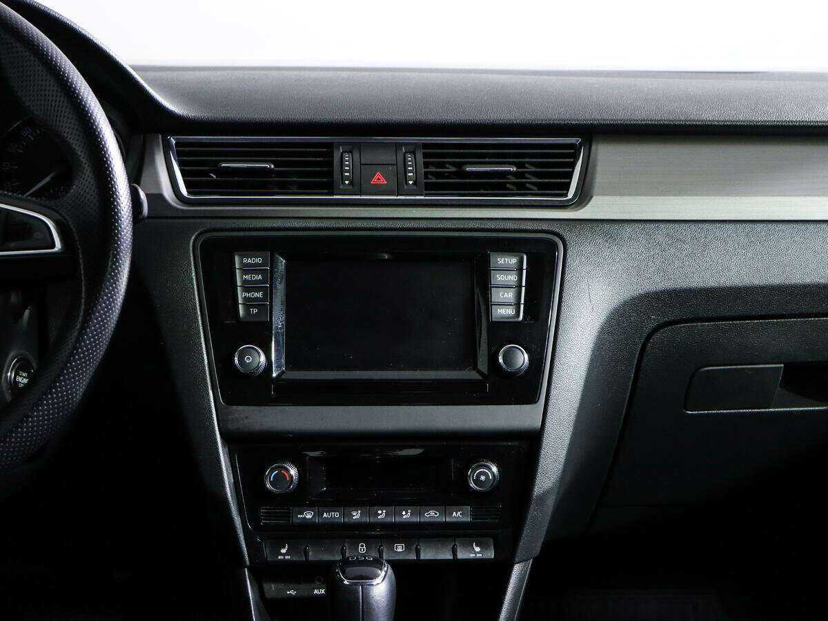 Купить Skoda Rapid с пробегом. Фото: #10