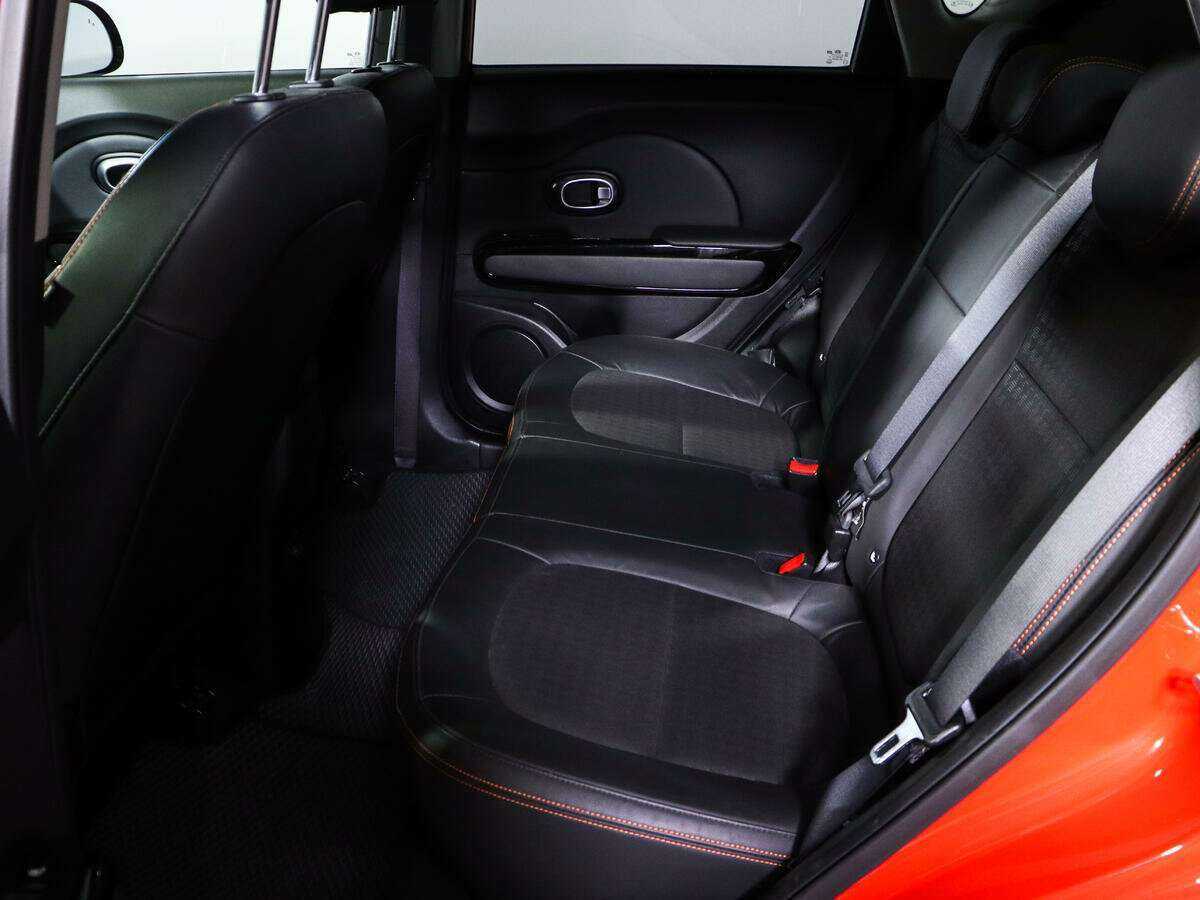 Купить Kia Soul с пробегом. Фото: #9