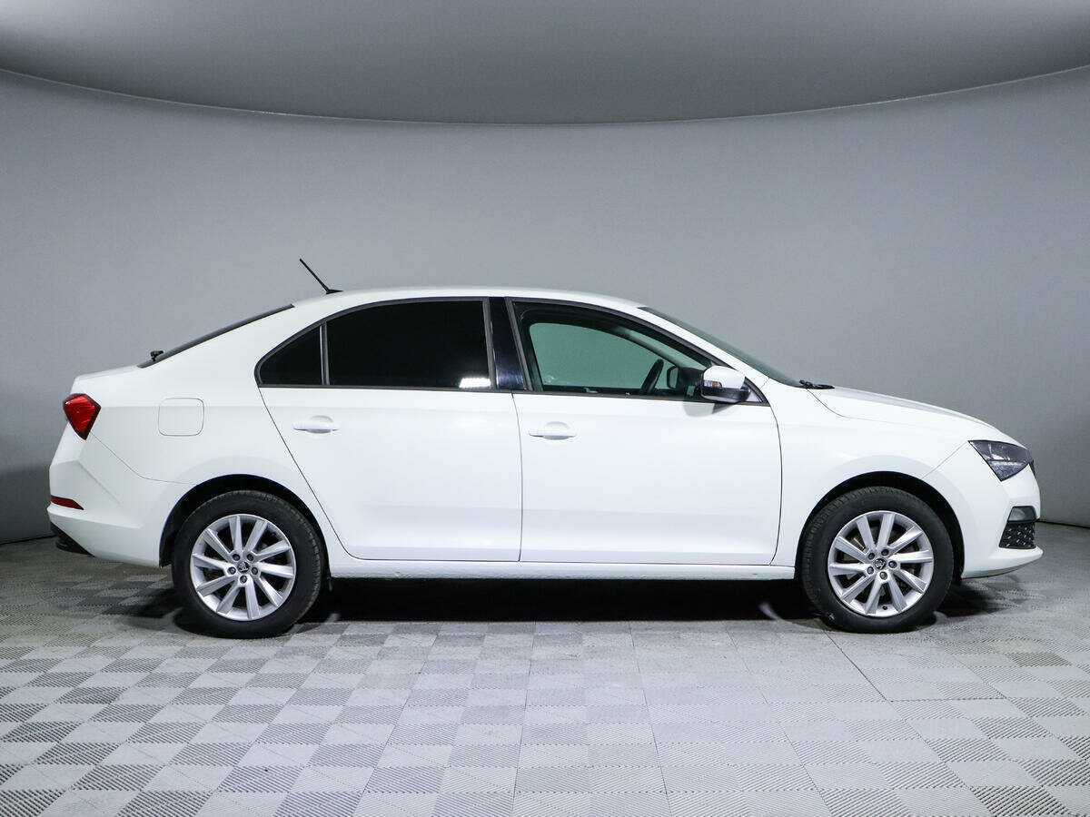 Купить Skoda Rapid с пробегом. Фото: #3