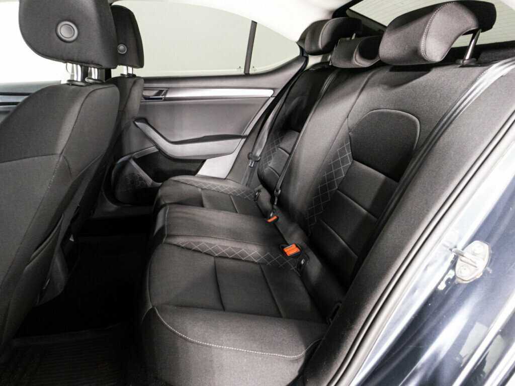 Купить Skoda Superb с пробегом. Фото: #7