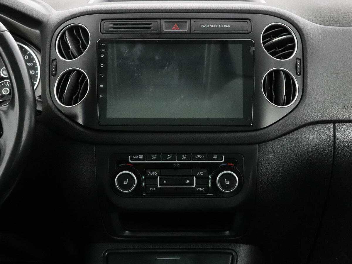 Купить Volkswagen Tiguan с пробегом. Фото: #13